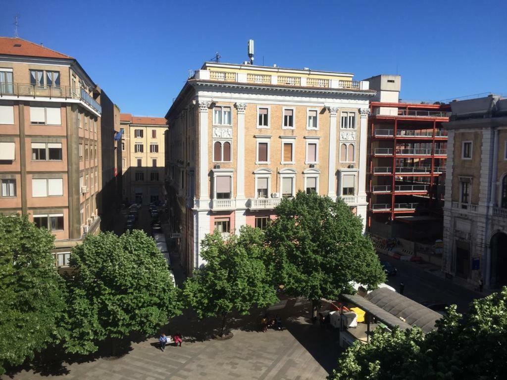 Roma Rooms Анкона Экстерьер фото