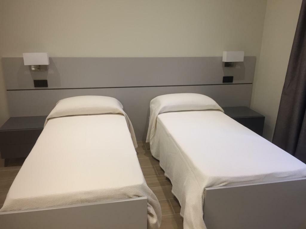Roma Rooms Анкона Экстерьер фото